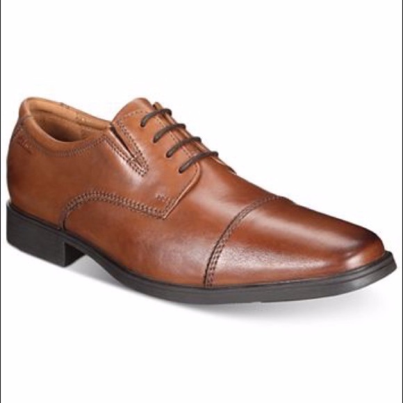 clarks tilden plain toe oxford